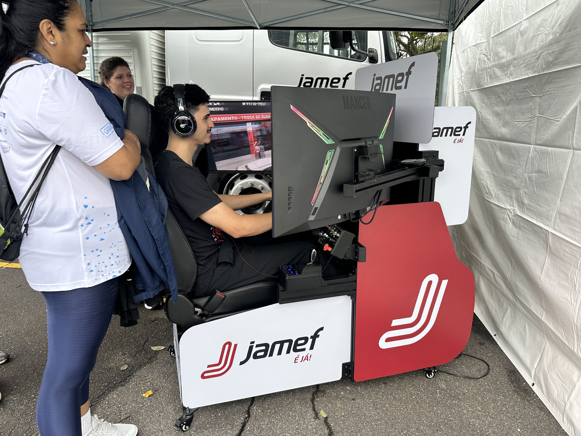 Simulador de caminhão Jamef